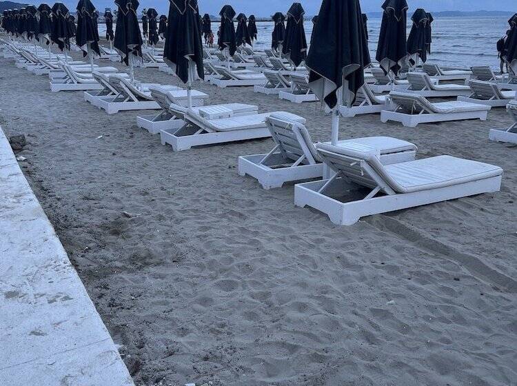 Sunrise Hotel çameria