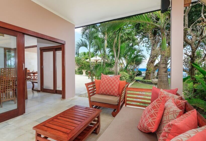 Villa Pantai Candidasa