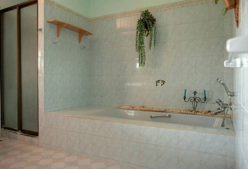 Xanadu Pool Villa At Phala