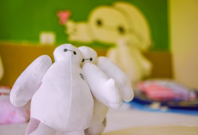 Yinyun Parent Child Theme Inn Shandianhu