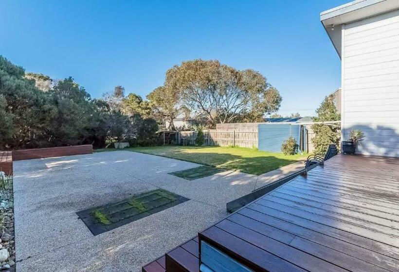 37 Barramundi Ave, Smiths Beach