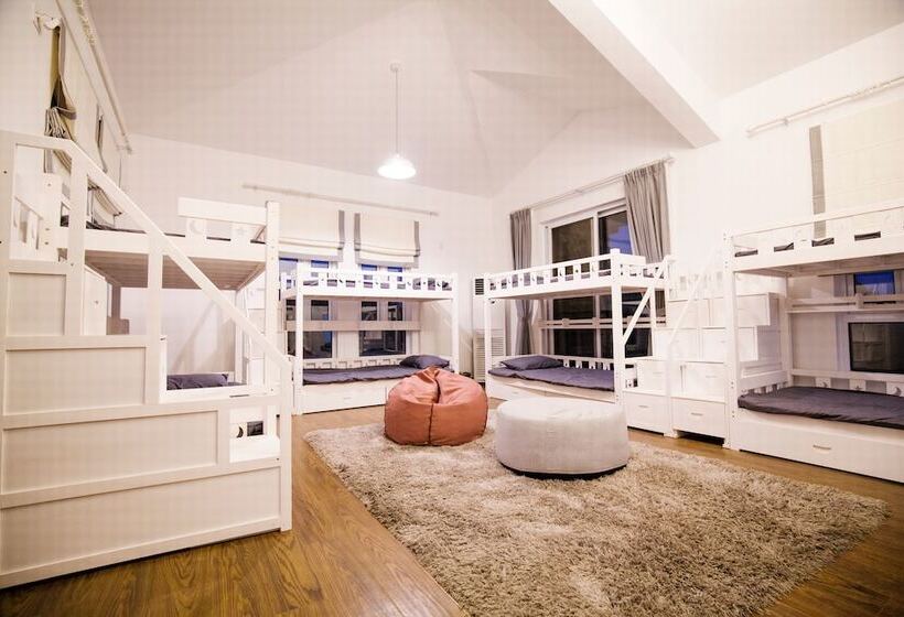 Aijupai Homeparty Prickeln Villa