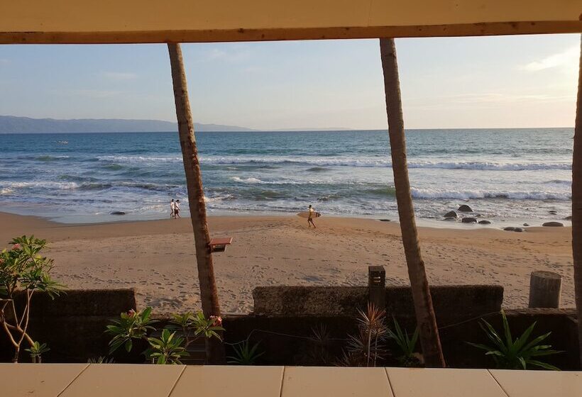 ベッドアンドブレックファースト 77 Sunset Plaza