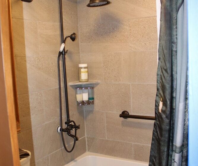 مبيت وإفطار Bardew Valley Inn