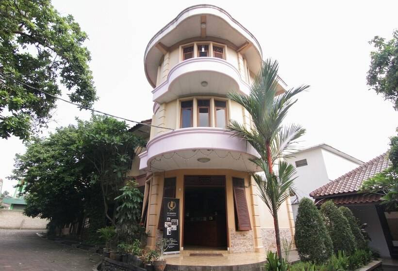 ベッドアンドブレックファースト Grand Ciwareng Inn Hotel And Resort