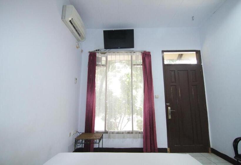 ベッドアンドブレックファースト Grand Ciwareng Inn Hotel And Resort