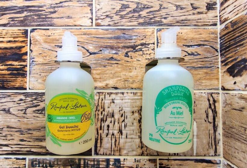 تختخواب و صبحانه R&j Guesthouse