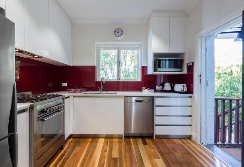 Cottesloe Beach Deluxe Apartment   Executive Escapes