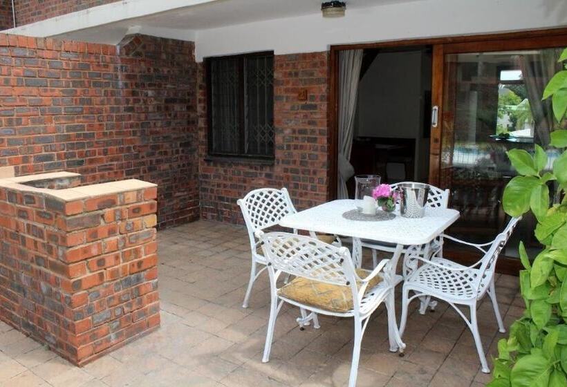 Flamingo Holiday Flats