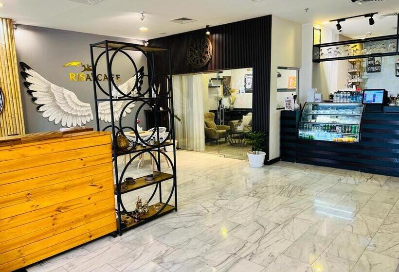 Golden Crown Hotel Alseeb Muscat