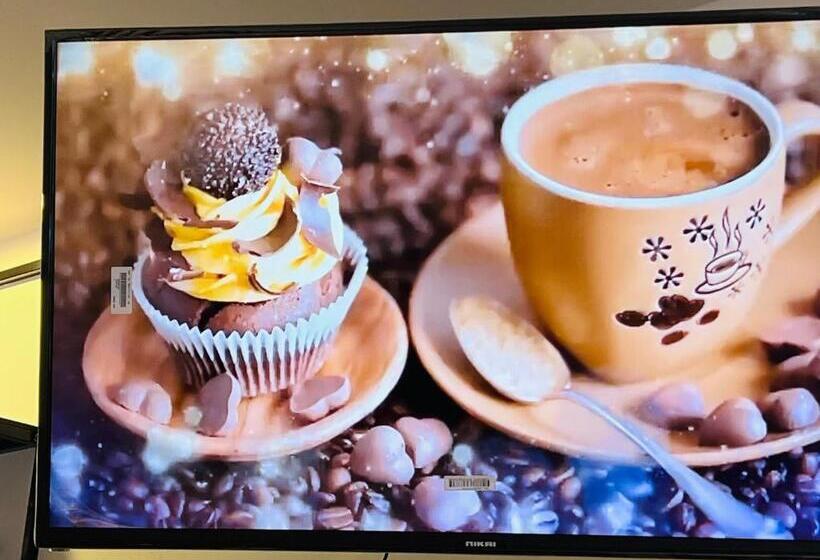 Golden Crown Hotel Alseeb Muscat