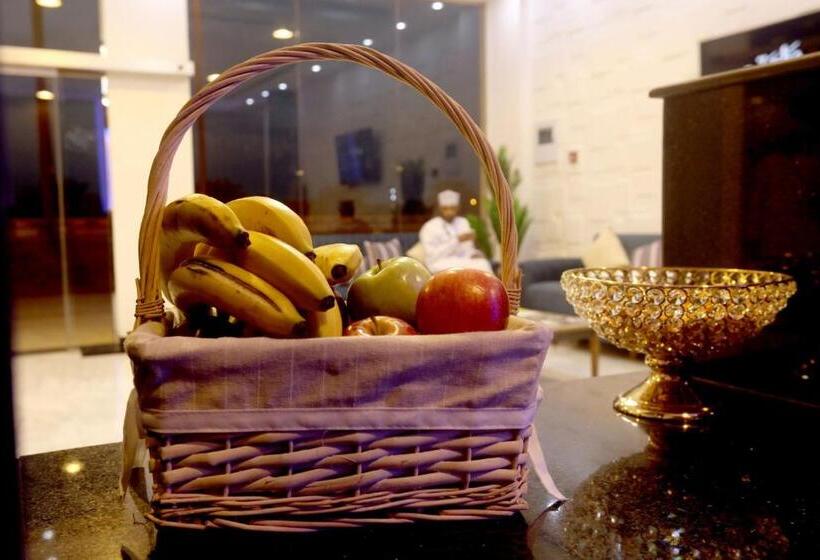 Golden Crown Hotel Alseeb Muscat