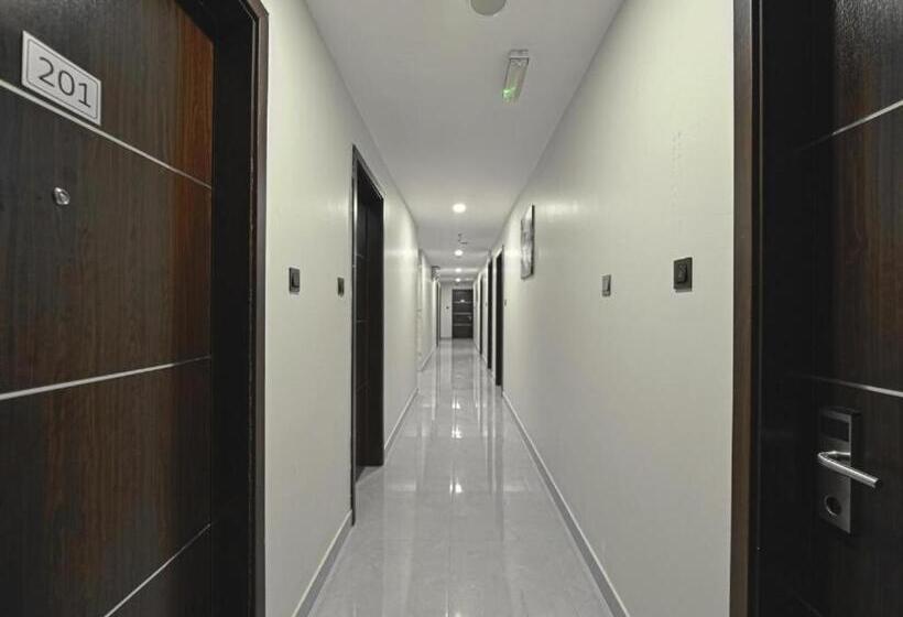 Golden Crown Hotel Alseeb Muscat