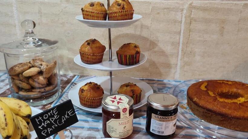 Grotto's Paradise B&b