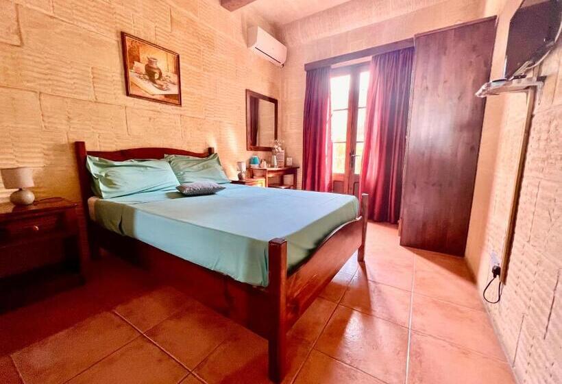 Grotto's Paradise B&b