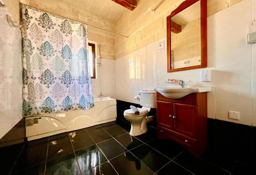 Grotto's Paradise B&b