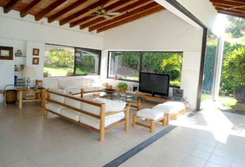 Hermosa Villa En Teques