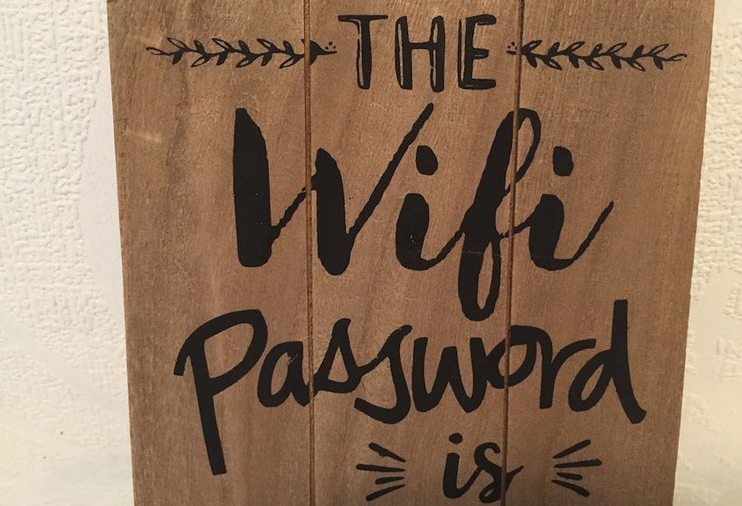 فندق فئة نجمة واحدة 4 Degrees West