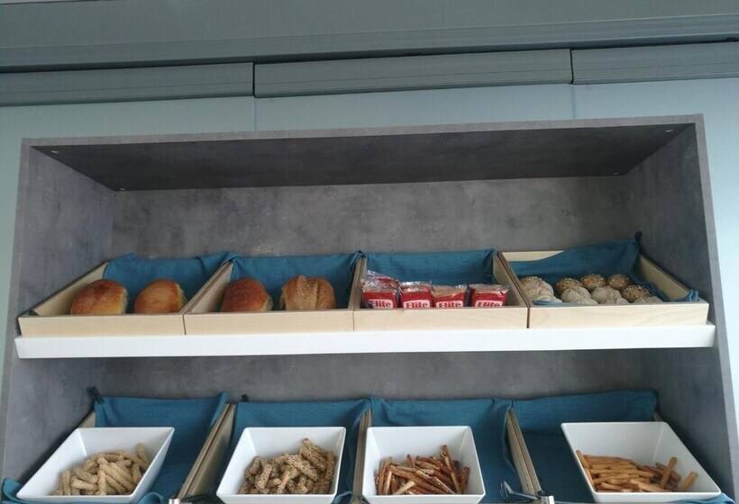 客栈  4 You Boutique