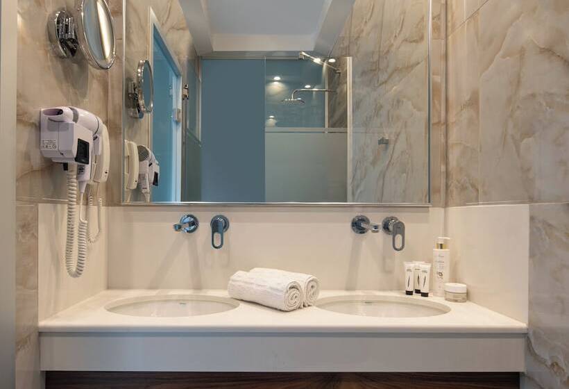 פונדק 4 You Boutique