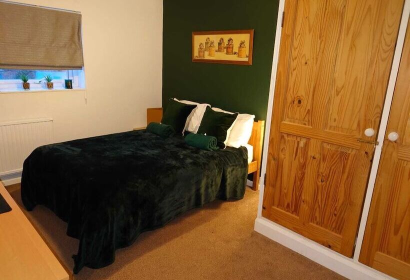 여관 Lovely Rooms In A Quiet Place Of Woking