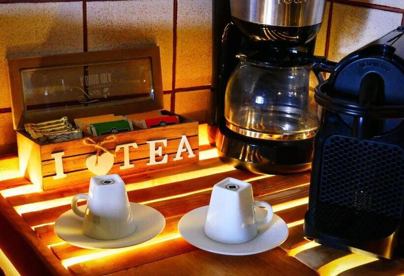 مسافرخانه Narcisa Farmhouse B&b