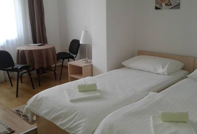 Хостел Rooms Stella