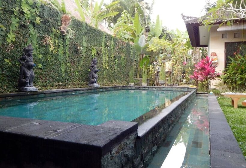 פונדק Uma Loka Villa