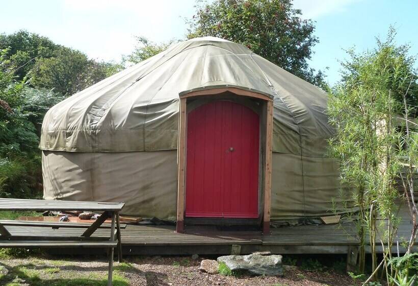 簡易ホテル Yurt Luxury & Bathouse