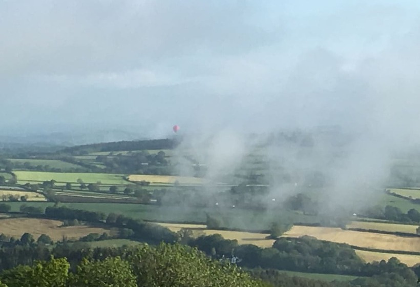 簡易ホテル Yurt Luxury & Bathouse