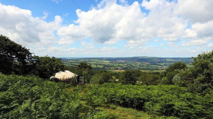 簡易ホテル Yurt Luxury & Bathouse