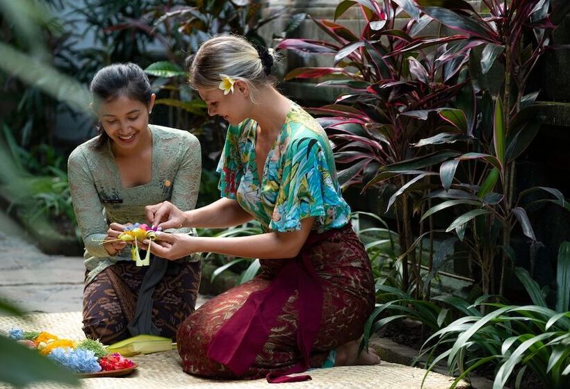 בית מלון כפרי Adiwana Monkey Forest