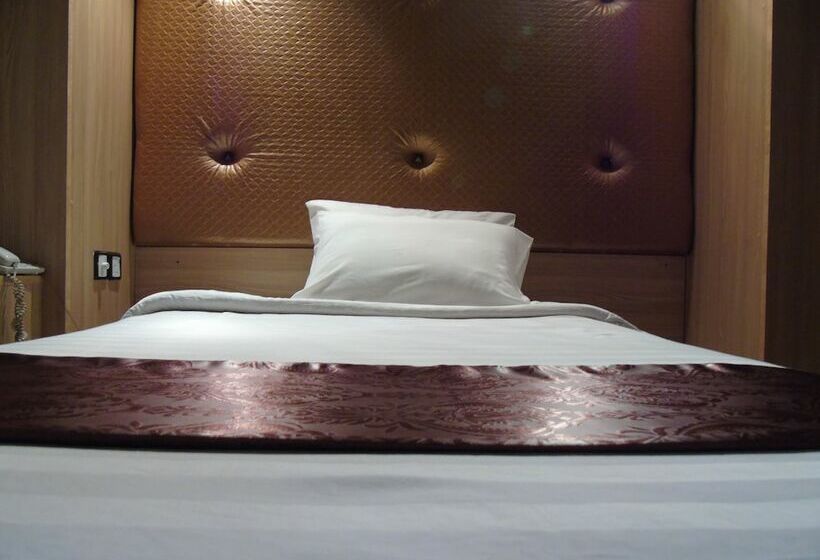 هتل Al Burj International