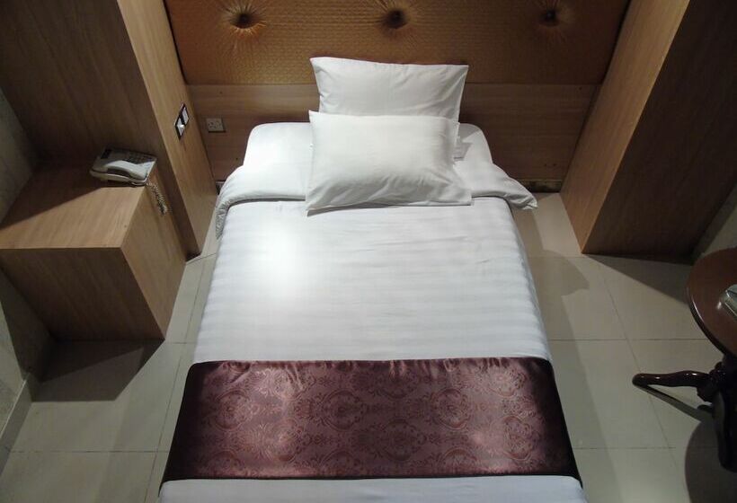 هتل Al Burj International