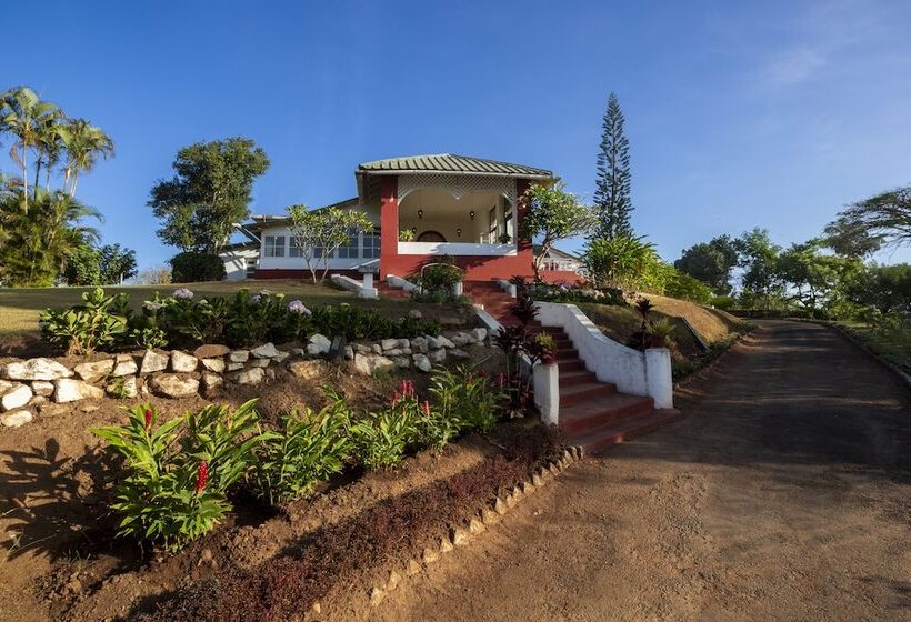 בית מלון כפרי Ama Plantation Trails , Coorg