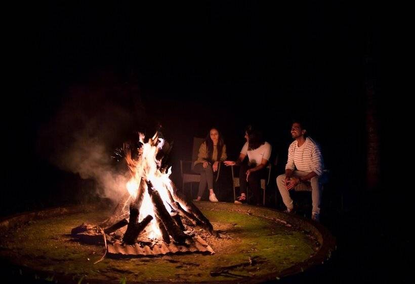 בית מלון כפרי Ama Plantation Trails , Coorg