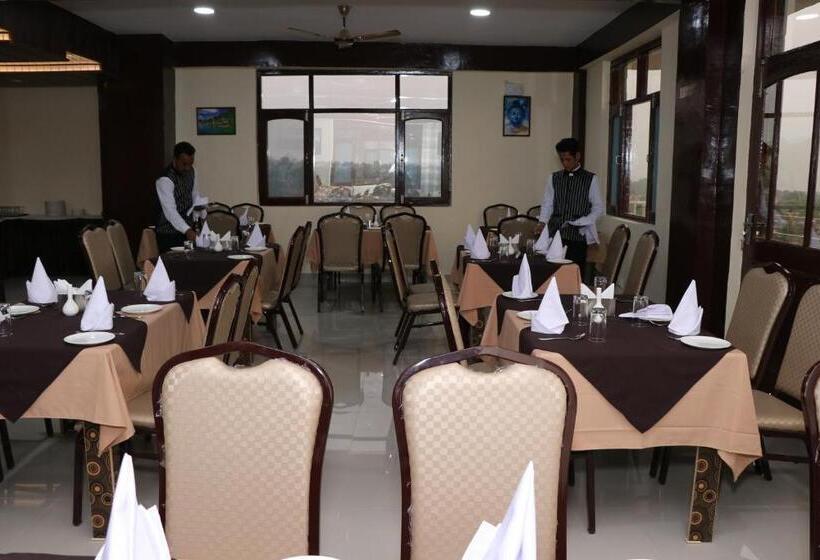 ホテル Ashiana Palampur