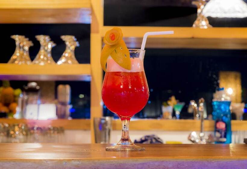 Отель Azur Paradise