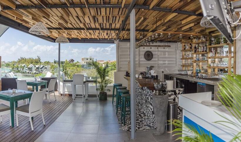 Отель Azur Paradise