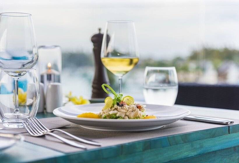 Отель Azur Paradise