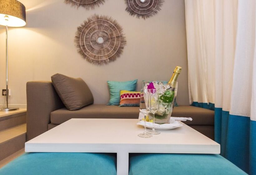 Отель Azur Paradise