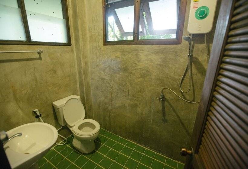 酒店 Baan Suphanbhum Teddu Inn Maekampong