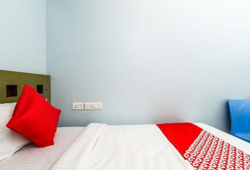 בית מלון כפרי Balaji Grand