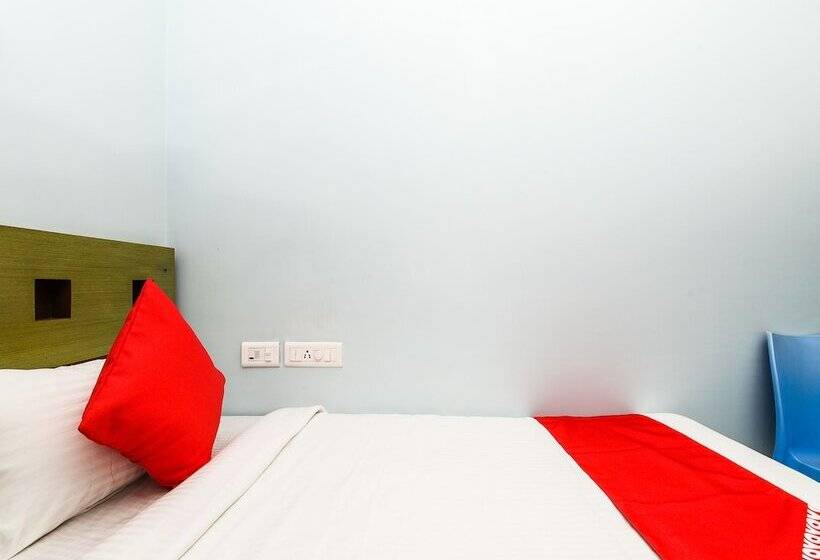 בית מלון כפרי Balaji Grand