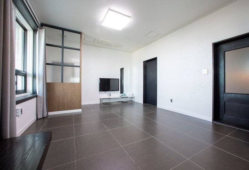 בית מלון כפרי Carib Condo