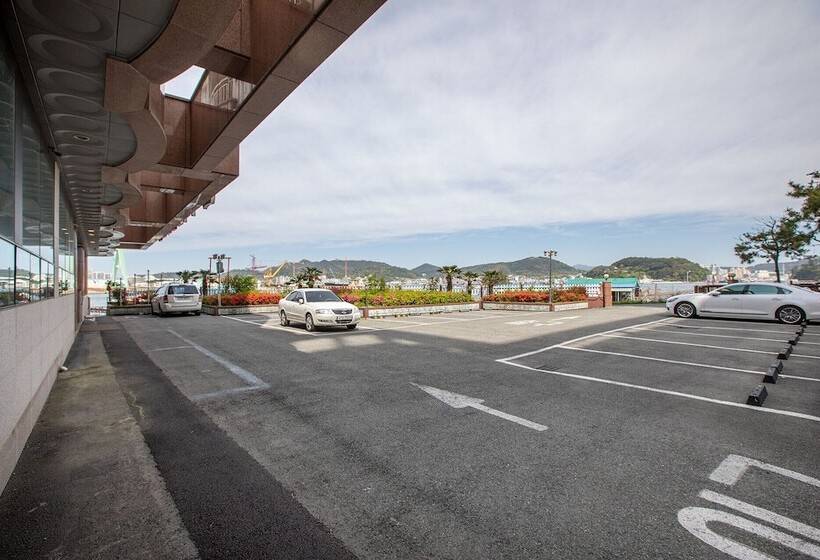 בית מלון כפרי Carib Condo