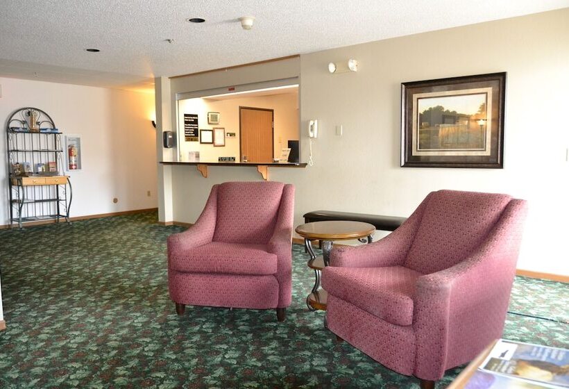 فندق Carrington Inn & Suites