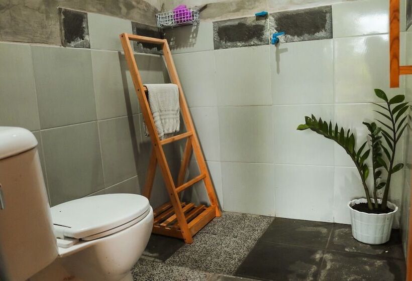 酒店 Cianjur Paddies Hostel