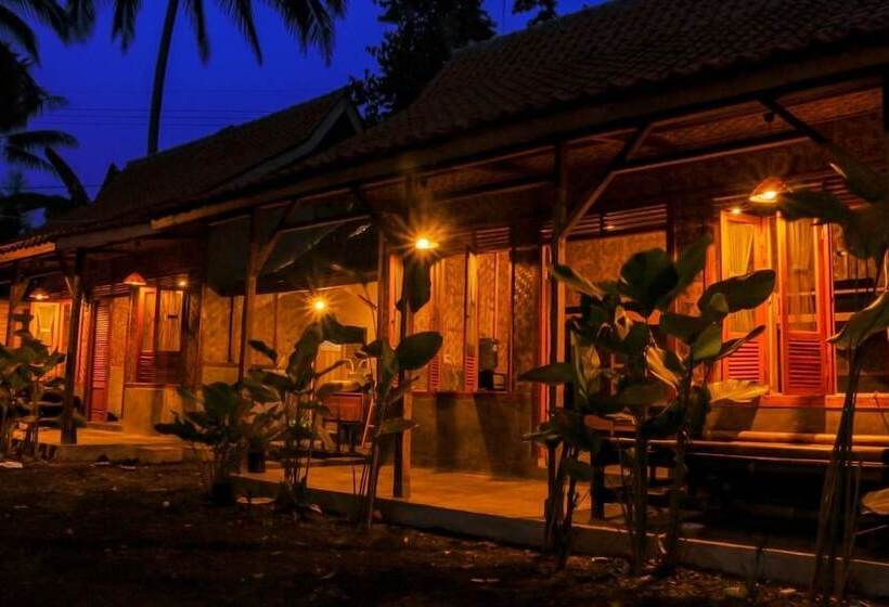 酒店 Cianjur Paddies Hostel