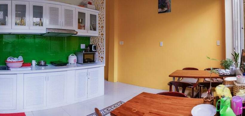 هتل Dango Hostel
